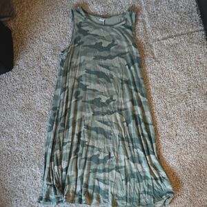 Old Navy Green Camouflage Top